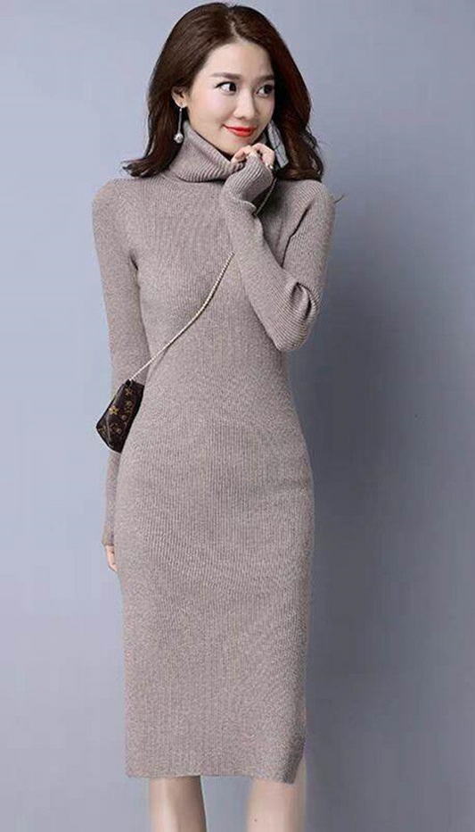 CLASSIC ELEGANCE KNITTED MAXI DRESS IN KHAKI